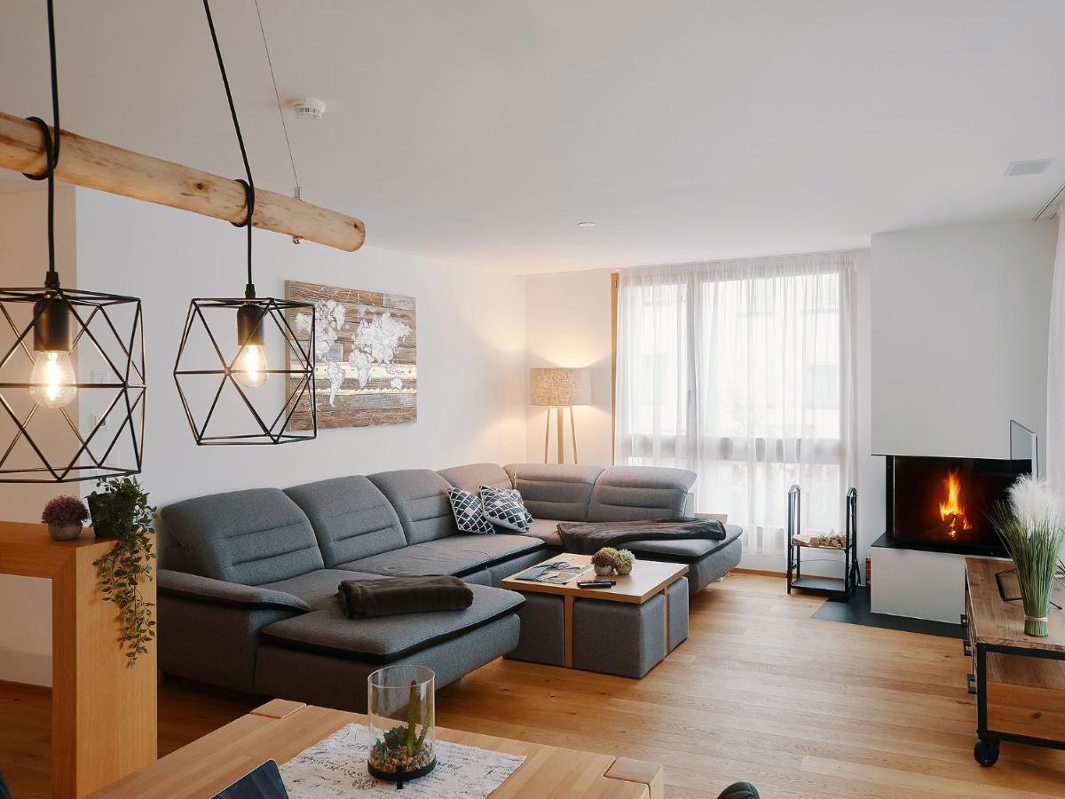 Montanas - Luxuswohnung Mit Kamin - Nahe Caumasee & Talstation 弗利姆斯 外观 照片